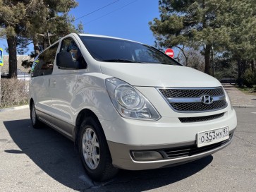 Hyundai H-1